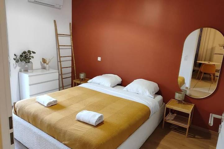 Ganze Wohnung, Air-conditioned one-bedroom apartment with a terrace, private parking, and located near Montpellier in Castelnau-le-Lez, Mittelmeerküste (Frankreich)