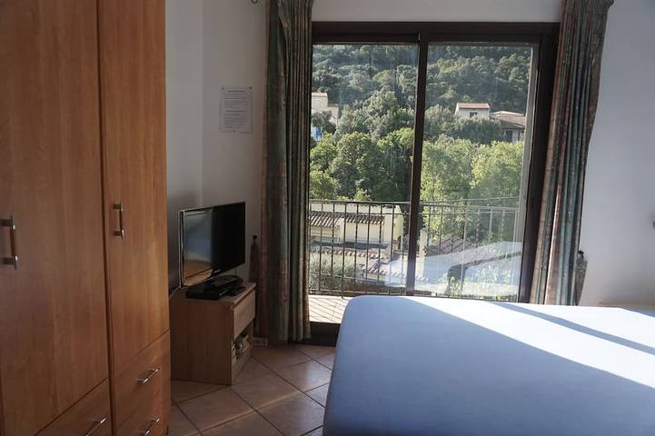 Location de vacances pour 9 personnes, avec jardin et balcon dans La Vallée Heureuse à Sorède - 4