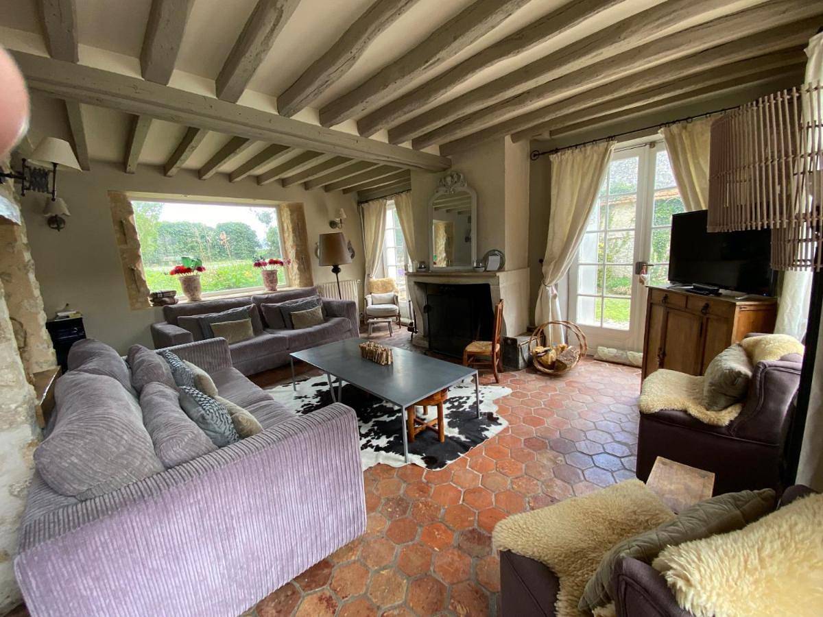 Six-Bedroom House in Buthiers, Parc naturel régional du Gâtinais français