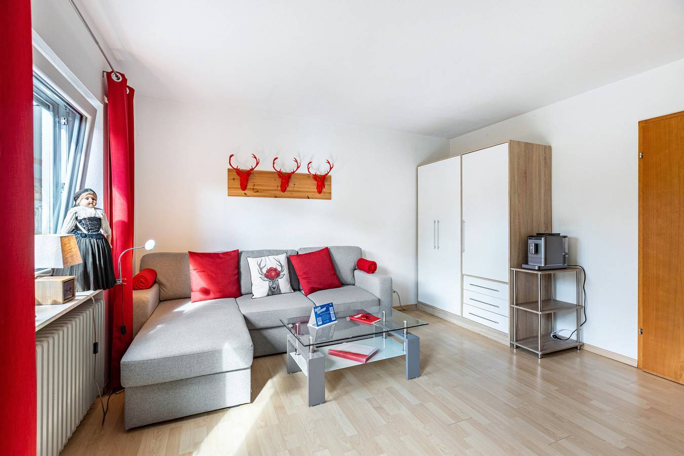 Ganze Wohnung, Ferienwohnung 'Schwarzwaldhirsch' mit Privatterrasse und Wi-Fi in Unterkirnach, Mittlerer Schwarzwald