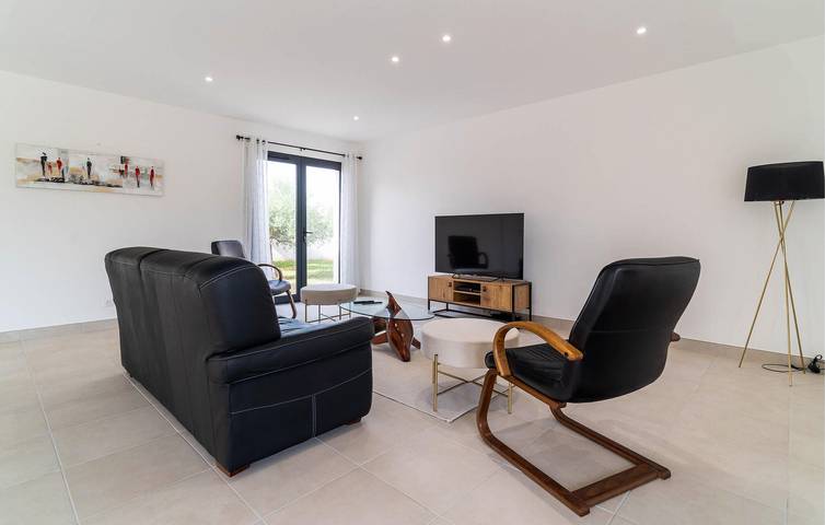 Luxuriöses Apartment mit Klimaanlage, Parkplatz und WiFi in Bellegarde, Nimes und Umgebung
