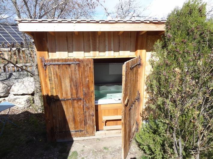 Gîte pour 3 personnes, avec terrasse ainsi que jacuzzi et jardin dans Hautes-Alpe - 2