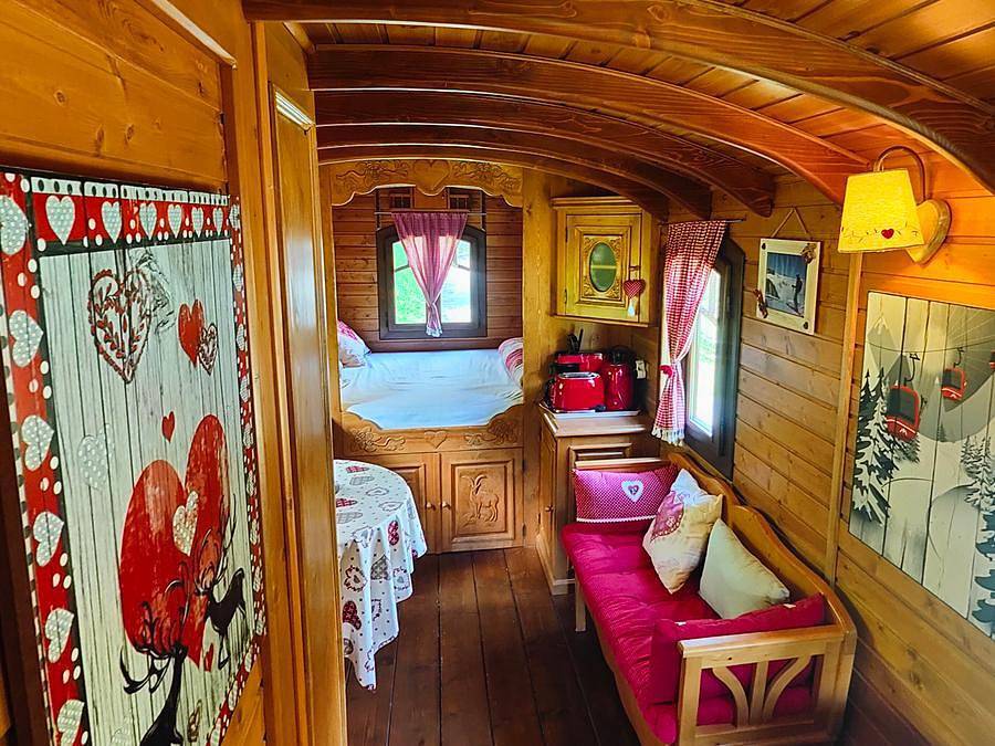 Camping Les Tilleuls - Tiny house 2 personnes - Roulotte Ancolie in Gèdre, Parc national des Pyrénées