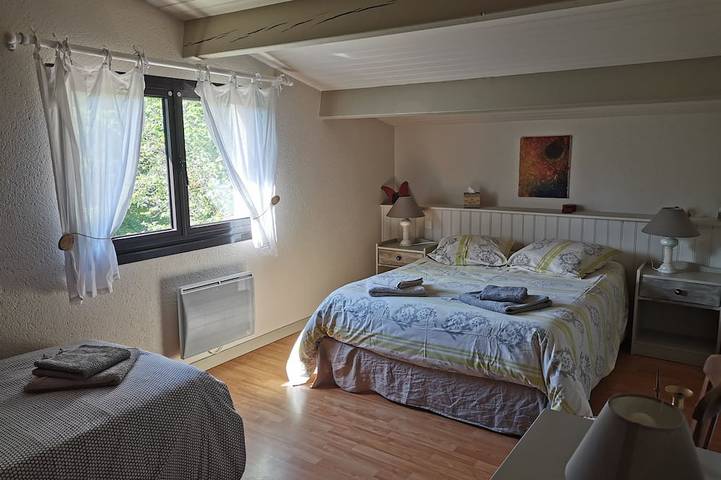 Gîte pour 8 personnes, avec jardin dans Sèvremoine - 2