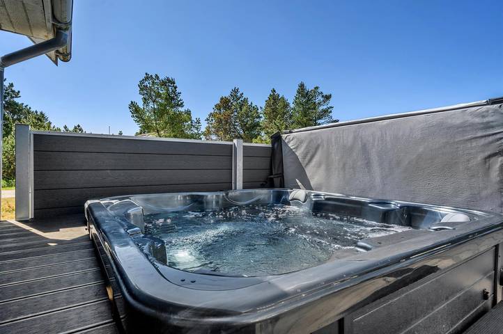 Ferienhaus für 12 Personen, mit Terrasse und Whirlpool sowie Garten und Sauna auf Rømø - 3