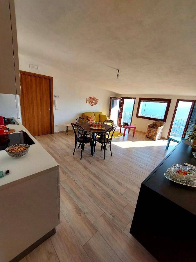 Gîte pour 3 personnes, avec balcon et vue à Baunei - 2
