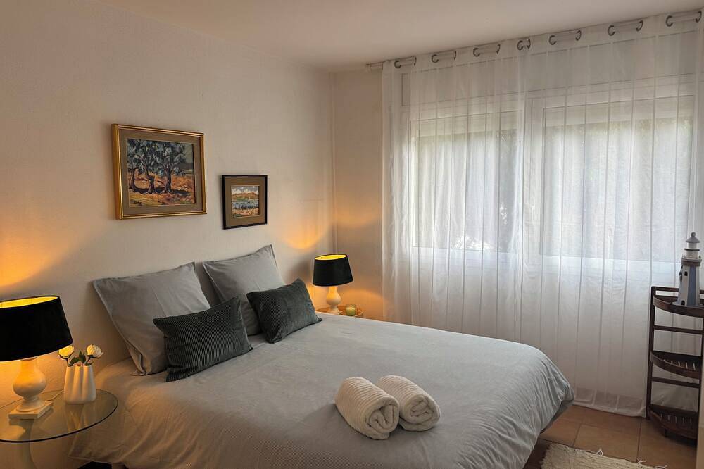 Apartamento entero, Waterfront apartment in Cadaqués, Parc Natural del Cap de Creus