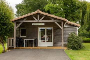 Chalet pour 2 personnes, avec jardin et terrasse en Charente-Maritime