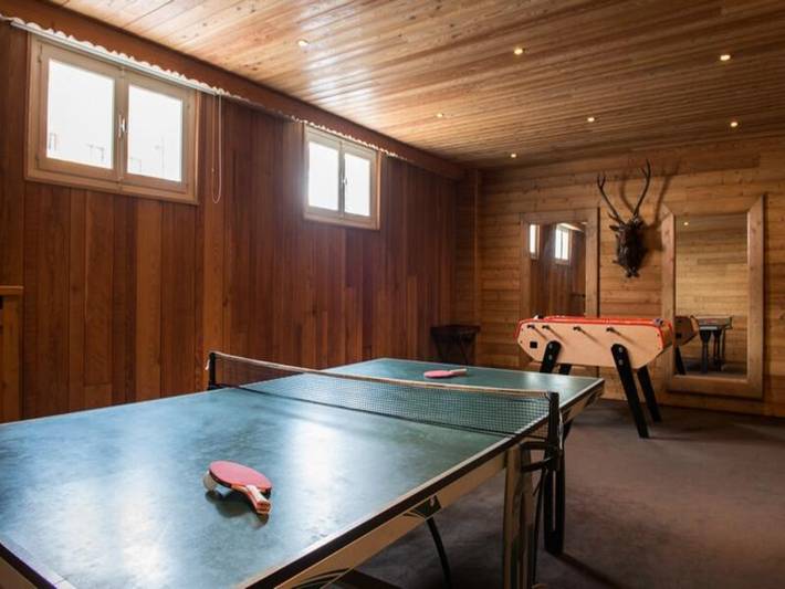 Chalet voor 3 personen, with balkon and zwembad as well as sauna, met huisdier in Huez