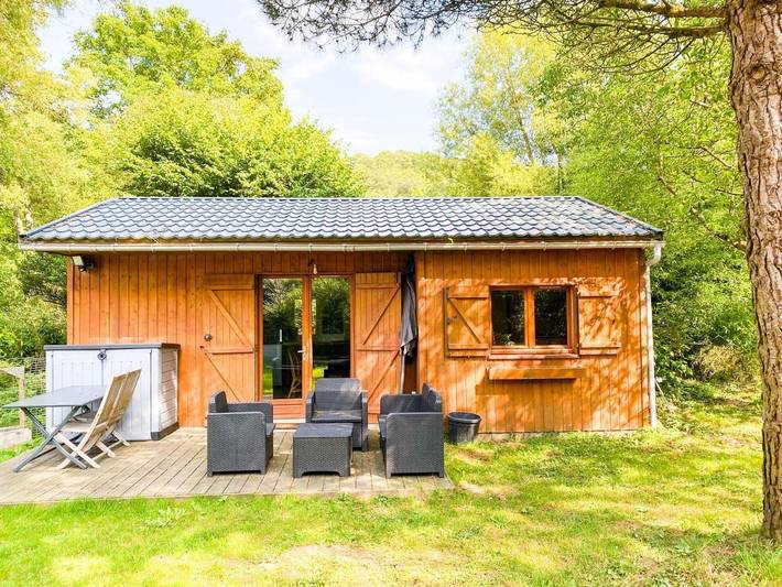 Gîte pour 4 personnes, avec jardin ainsi que terrasse et vue à Plésidy