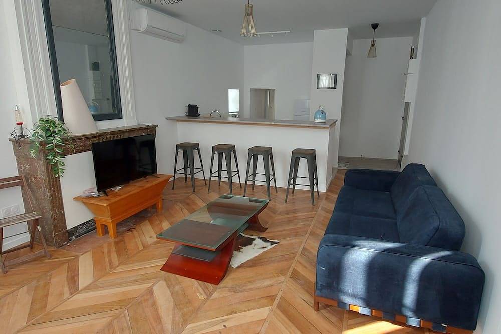 Entire apartment, Centre Ville de Tournon au Cœur des Vignes Éveiller vos Papilles in Tournon-sur-Rhône, Tournon-sur-Rhône region