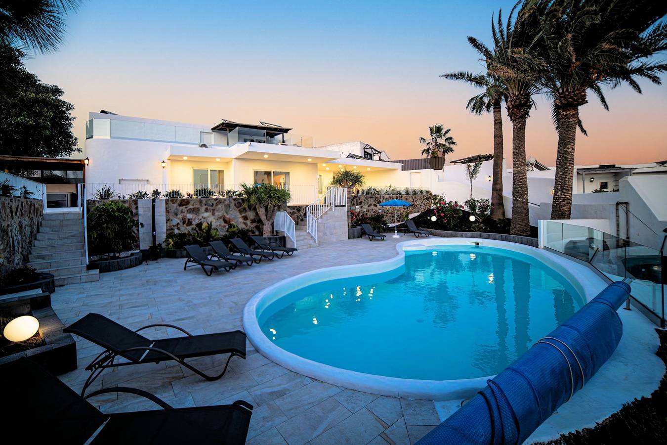 Wonderful Puerto Del Carmen Villa | Central Location | Villa Cilla | Sea views in Puerto del Carmen, Tías