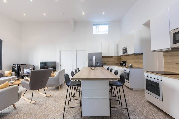 Apartamento de vacaciones para 18 personas, con balcón y jardín - 1