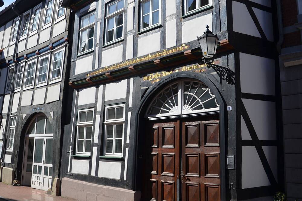 Ganze Wohnung, Liebevoll eingerichtete Ferienwohnung im denkmalgeschützten Fachwerkhaus. in Hameln, Weserbergland