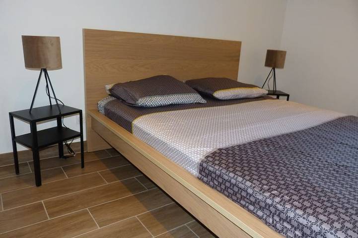 Location de vacances pour 6 personnes, avec jardin ainsi que jacuzzi et terrasse dans Plateau de Valensole - 4