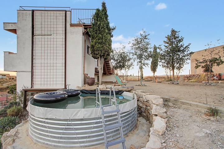 Holiday Home 'Castell De Menàrguens' with Private Terrace, Private Garden and Wi-Fi in Menàrguens, Noguera
