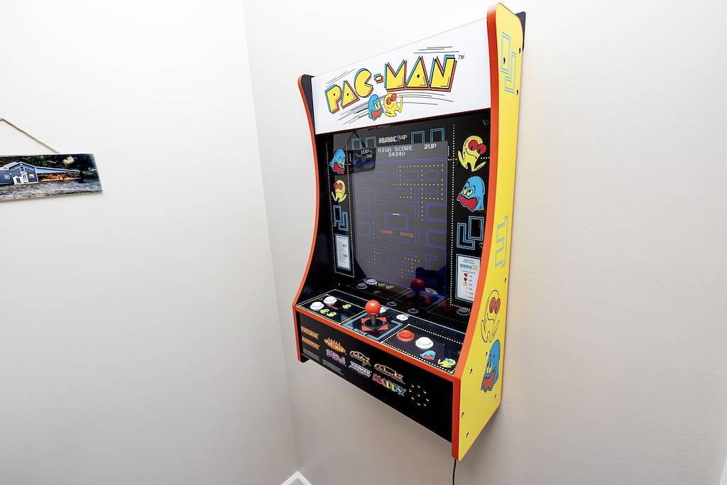 The Peak of Indian Lake, Pickle Ball Court and Boat Dock! in Russells Point, Indian Lake