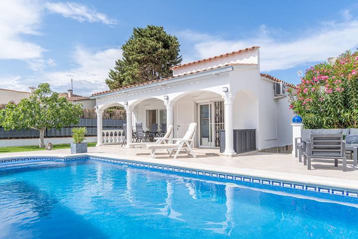 Ferienhaus für 6 Personen, mit Garten und Terrasse in Empuriabrava - 2
