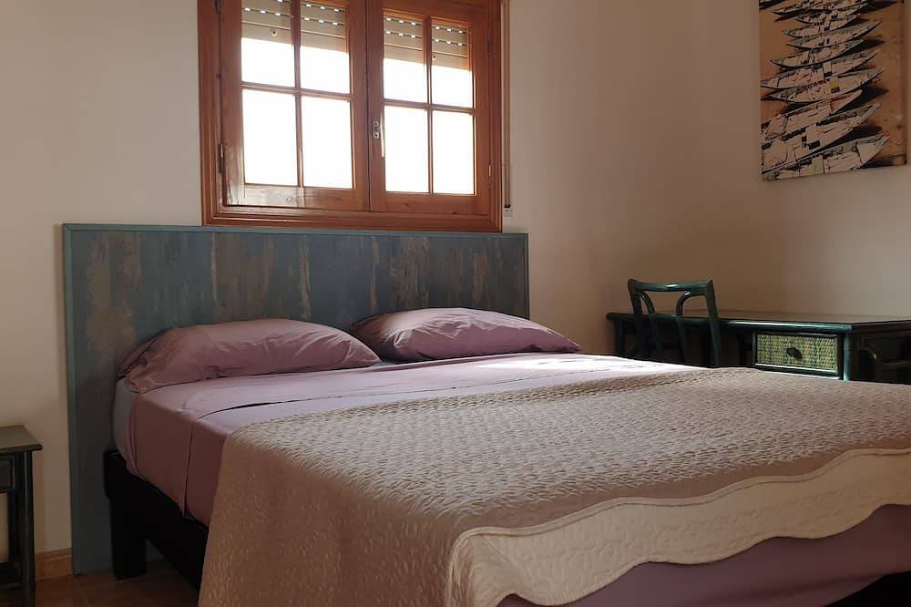 Schöne Villa, Wifi, Klimaanlage, privater Pool nicht zu übersehen, 8 Personen in Les Tres Cales, Terres de l'Ebre