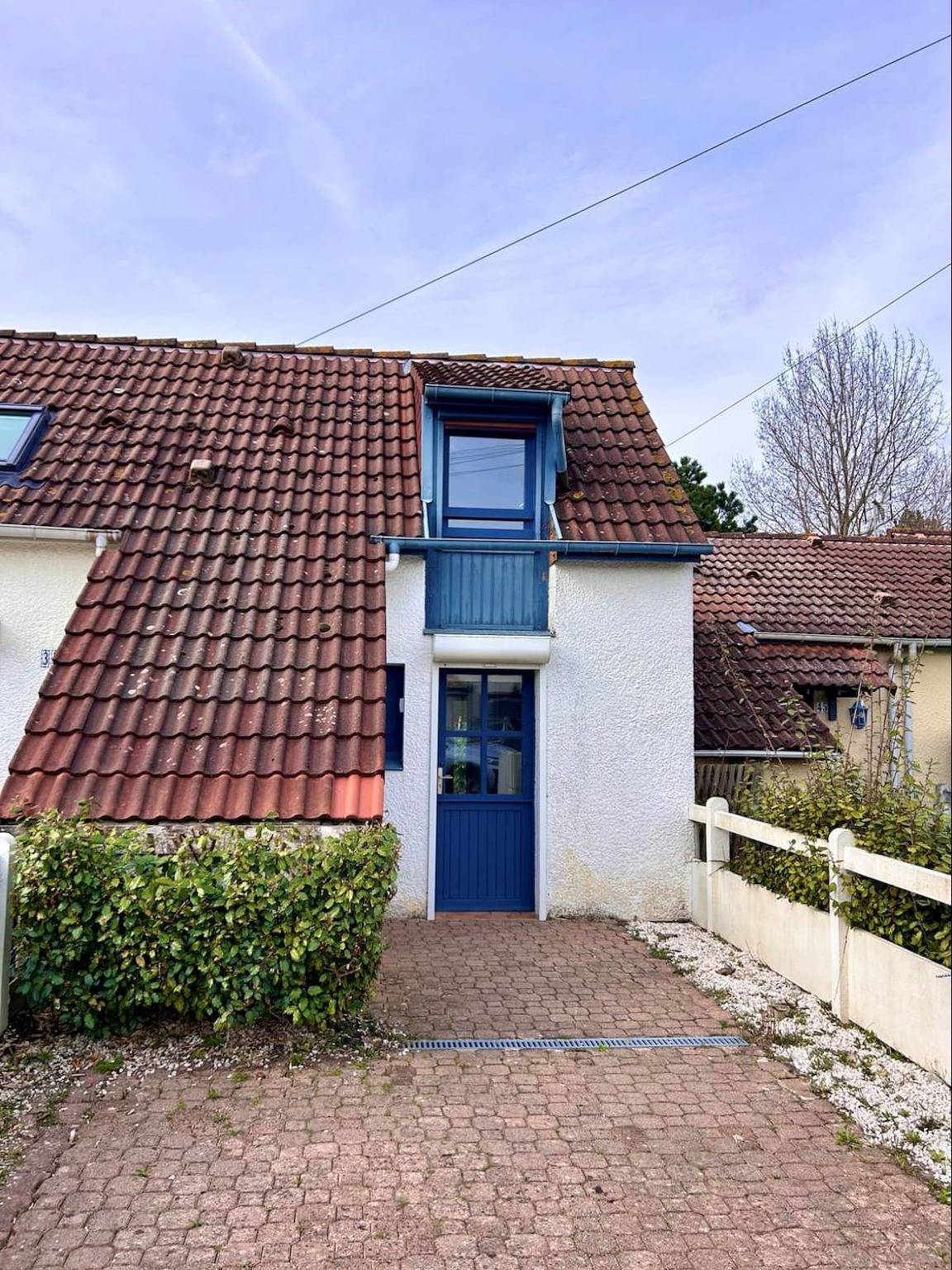 Bright house with terrace and garden in Sainte Cécile Plage, Camiers