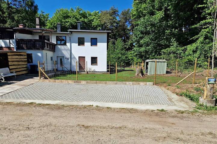 Ferienhaus für 4 Personen, mit Balkon und Garten