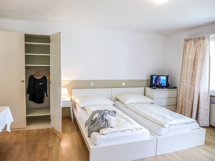 Ferienwohnung für 2 Personen, mit Balkon und Garten in Graubünden