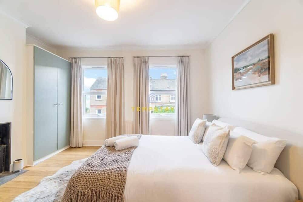 Stylish 3 Bed Cottage❤Walk 2 All Sights & High St in Windsor, Berkshire