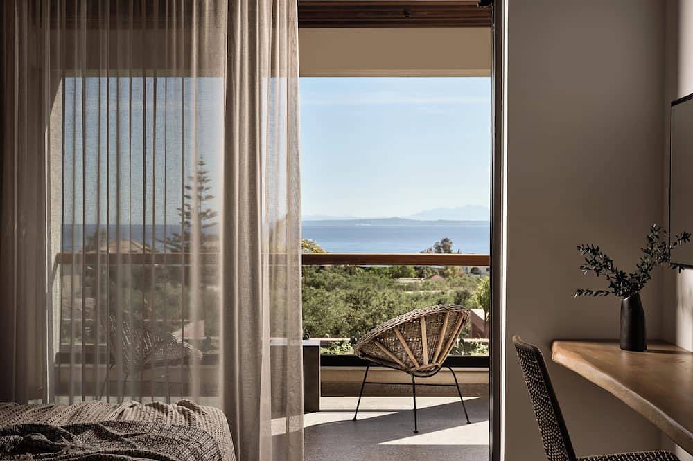 Sentiero Iconic Villa, a Serene Retreat in Tragaki, Zakynthos