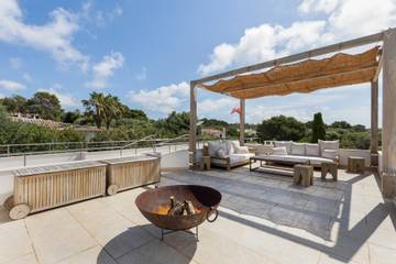 Villa in Sant Lluís, Menorcas Küste für 8 