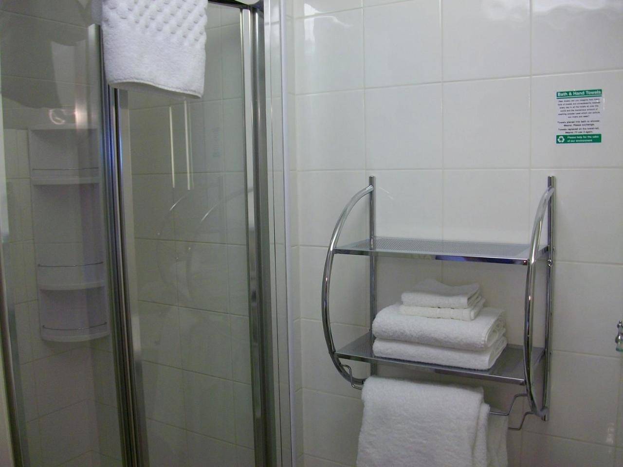 Double Room with Shower in Hunstanton, Norfolk Coast