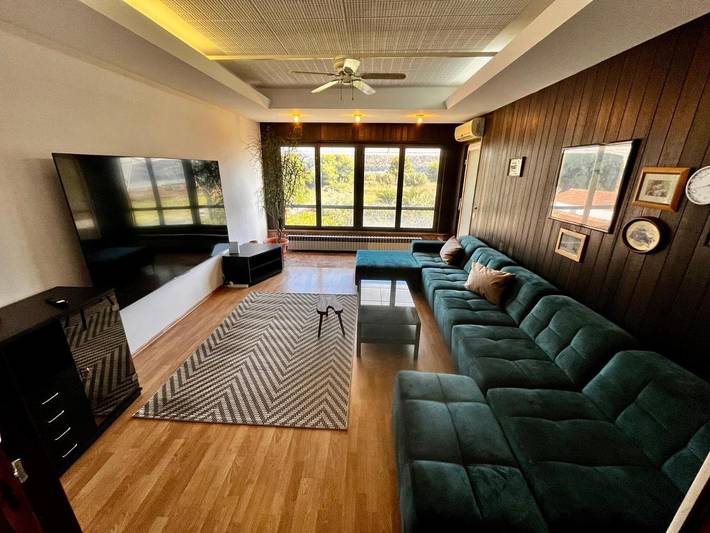 Villa für 8 Personen, mit Garten und Ausblick sowie Seeblick, kinderfreundlich in Trogir
