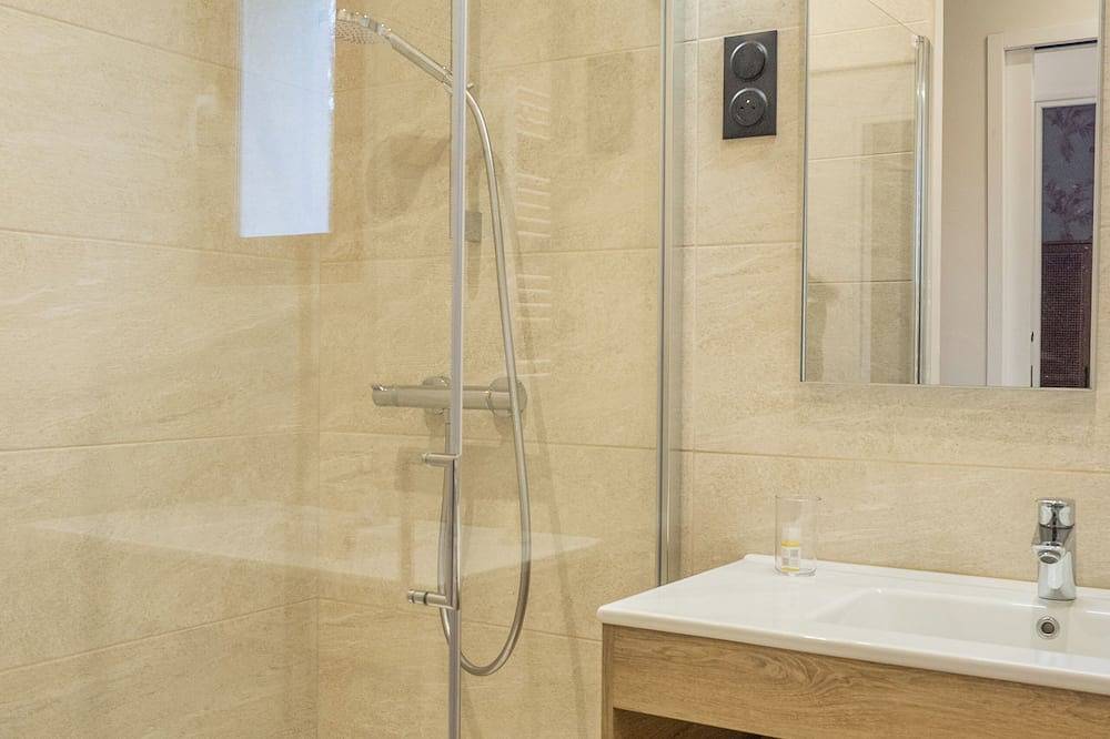Cottage Premium 2 Personnes : Luxe et Intimité au Cœur de la Nature in Saint-Quentin-en-Tourmont, Région d'Abbeville