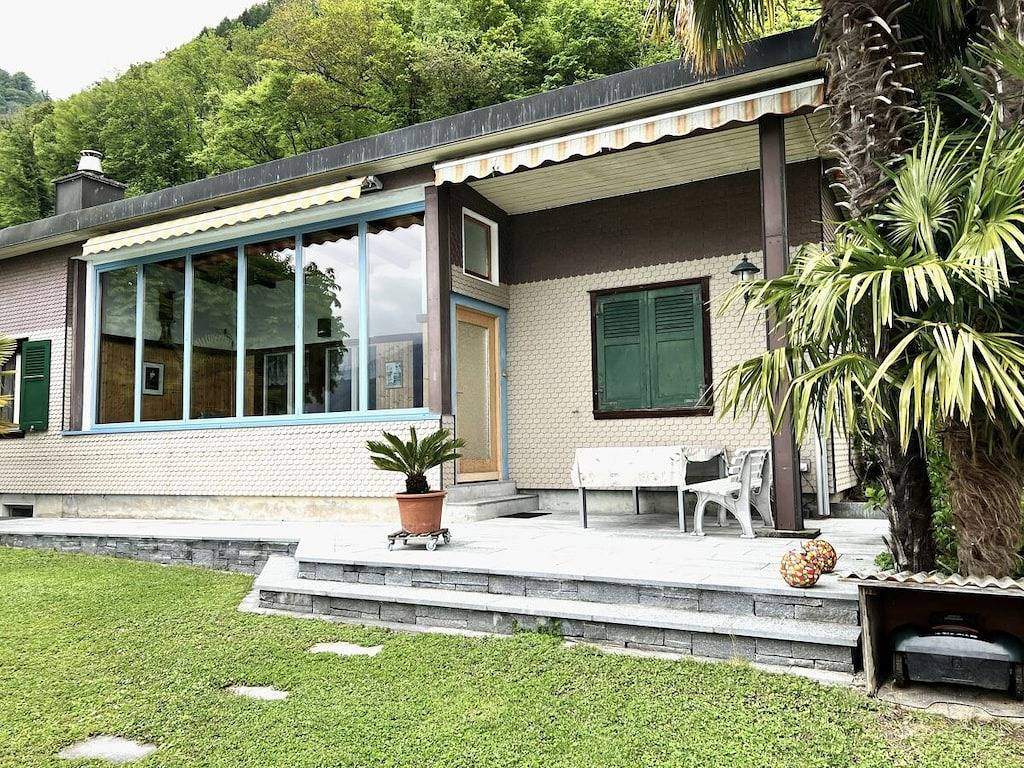 Bungalow a Gersau con piscina in Gersau, Lago dei Quattro Cantoni
