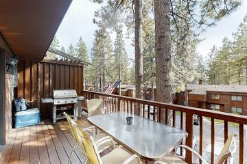 Vacation Apartment for 8 Guests in Zephyr Cove-Round Hill Village, Lake Tahoe, Picture 4