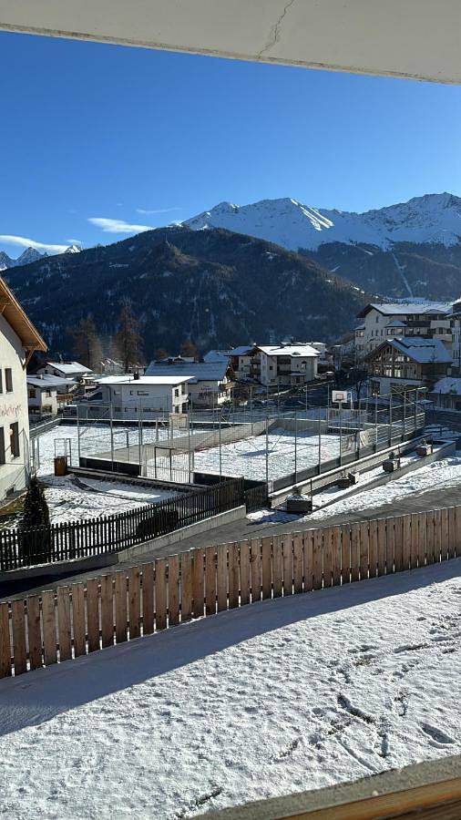 Ferienwohnung für 5 Personen, mit Ausblick und Terrasse, mit Haustier in Ladis