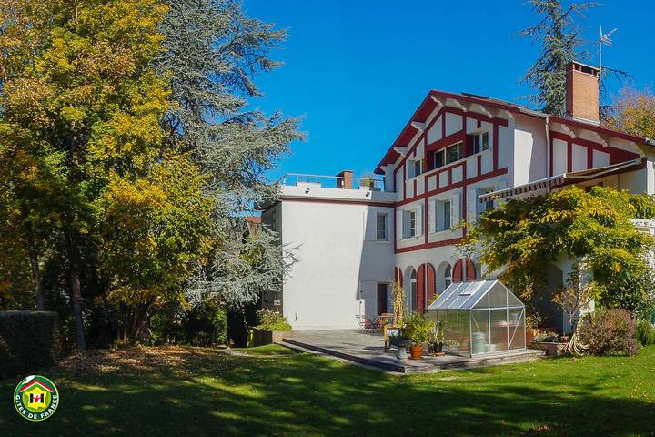 Maison de vacances pour 4 personnes, avec Terrasse ainsi que Jardin et Vue à Saint-Martin-d'Uriage