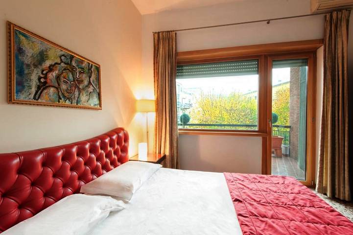 Hôtel pour 3 personnes, avec terrasse dans Cassino