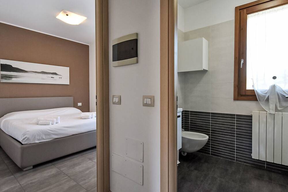Ganze Wohnung, Endine Pool Apartment in Spinone al Lago, Prealpi Bergamasche Orientali