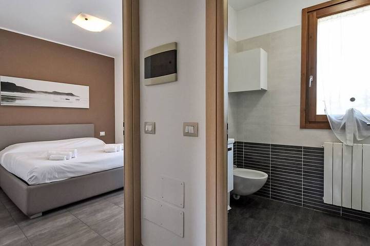 Ganze Wohnung, Endine Pool Apartment in Spinone al Lago, Prealpi Bergamasche Orientali