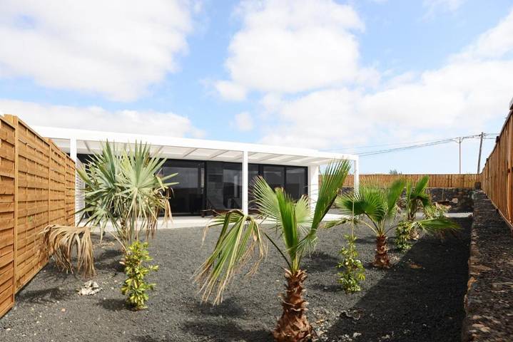 Chalet para 4 personas, con terraza además de jardín y vistas en Fuerteventura - 2