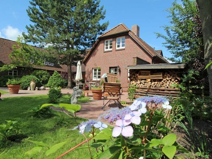 Bauernhof für 3 Personen, mit Terrasse und Garten in Greetsiel