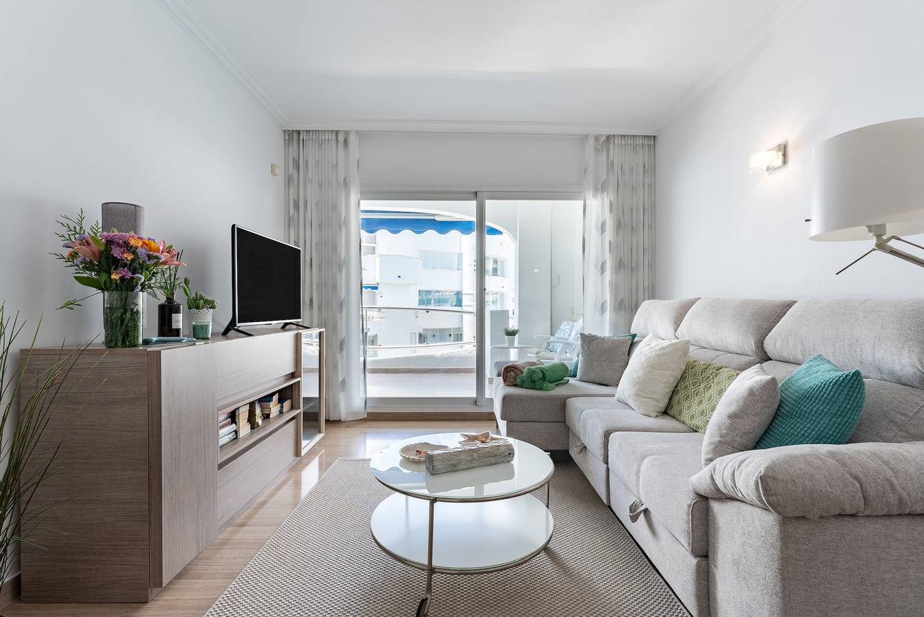 Entire apartment, Apartment 'Luxury Marine  Wifi' with Sea View, Wi-Fi and Air Conditioning in Benalmádena Costa, Benalmádena