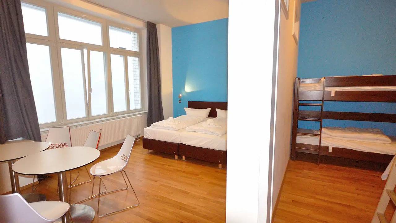 Mehrbettzimmer für 4 Personen (20 m²) in Leipzig in Leipzig Mitte, Leipzig