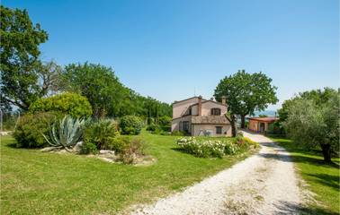 Vakantiehuis voor 10 Personen in Cartoceto, Pesaro-Urbino, Afbeelding 1
