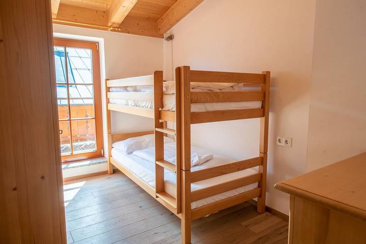 Ferienwohnung für 8 Personen, mit Balkon und Ausblick in Krimml - 4