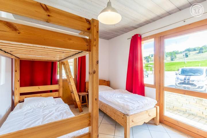 Chalet pour 8 personnes, avec terrasse, animaux acceptés à Albiez-Montrond - 3