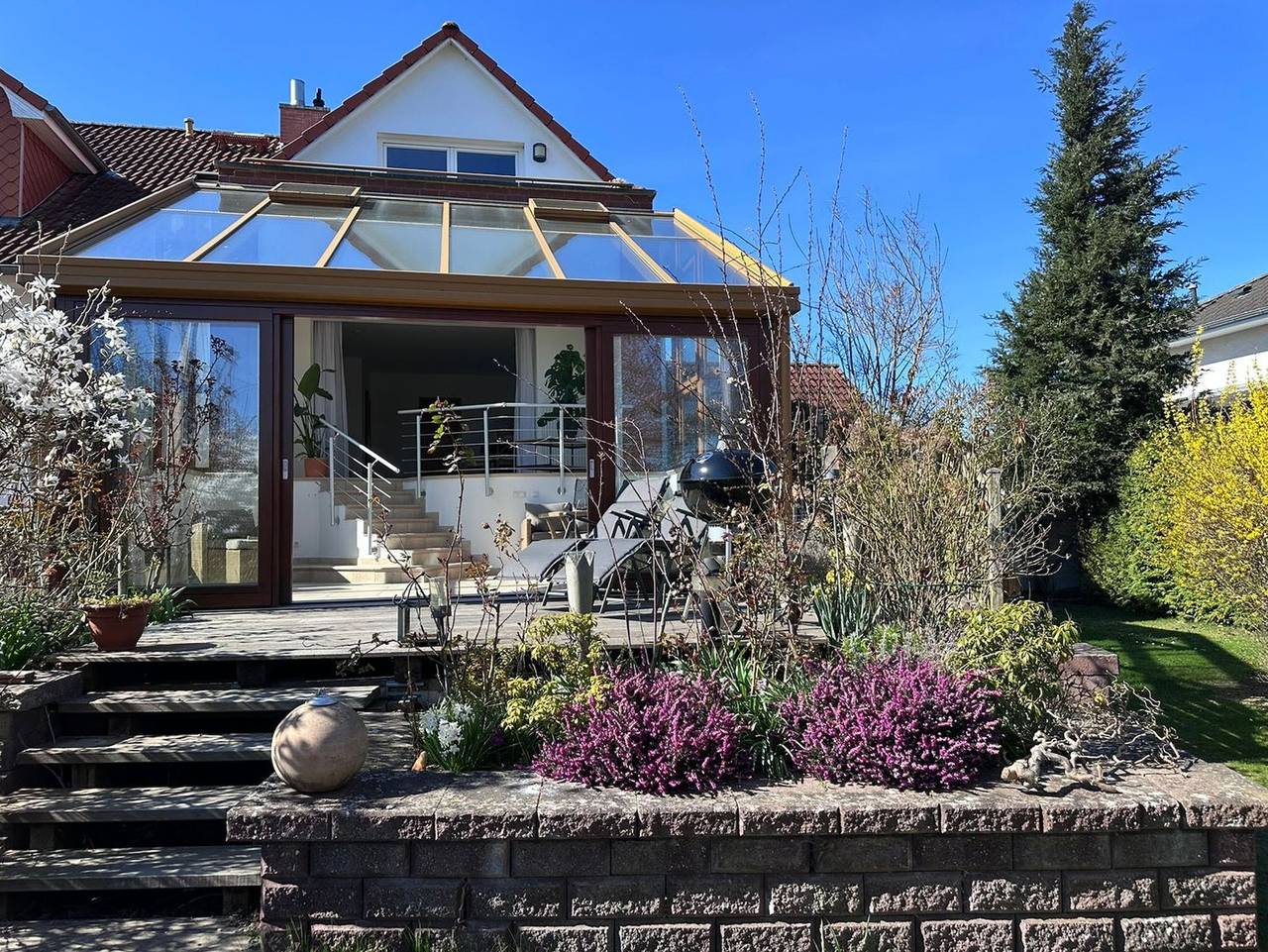 Ganze Ferienwohnung, Haus Ostseesprung - Fewo Sarah Hochparterre gratis Wlan, Parkplatz und gem. Garten - Gemütliche Ferienwohnung Sarah - Haus Ostseesprung - Garten, Wlan in Bad Doberan in Bad Doberan (Stadt), Bad Doberan