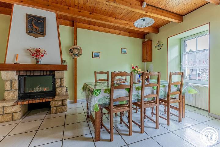 Gîte pour 5 personnes, avec jardin dans Lac d'Aydat - 4