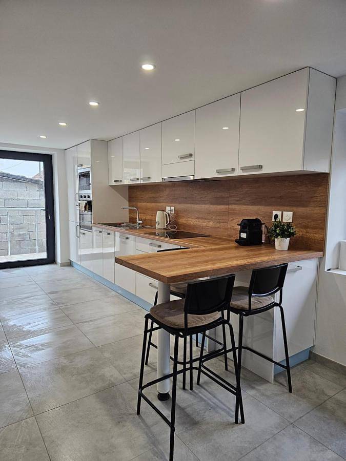 Location de vacances pour 11 personnes, avec terrasse à Sainte-Croix-en-Plaine - 2