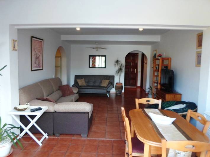 Lovely Cottageaurora with Wi-fi and Private-pool in Corralejo, La Oliva